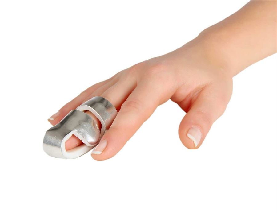 Den gavnlige effekt ved fingerskinner, slynger til skulderen og håndledsskinner